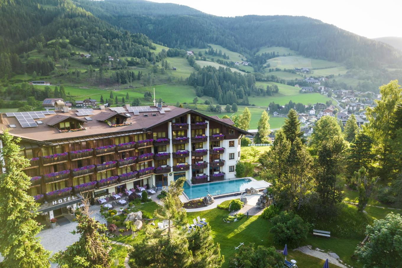 Der Kirchheimerhof**** Superior Bad Kleinkirchheim 3 Tage / 2 N für 2 Erw. und 2 Kinder inkl. 3/4 Genusspension nur € 633,- (statt ca. € 1.080,-)