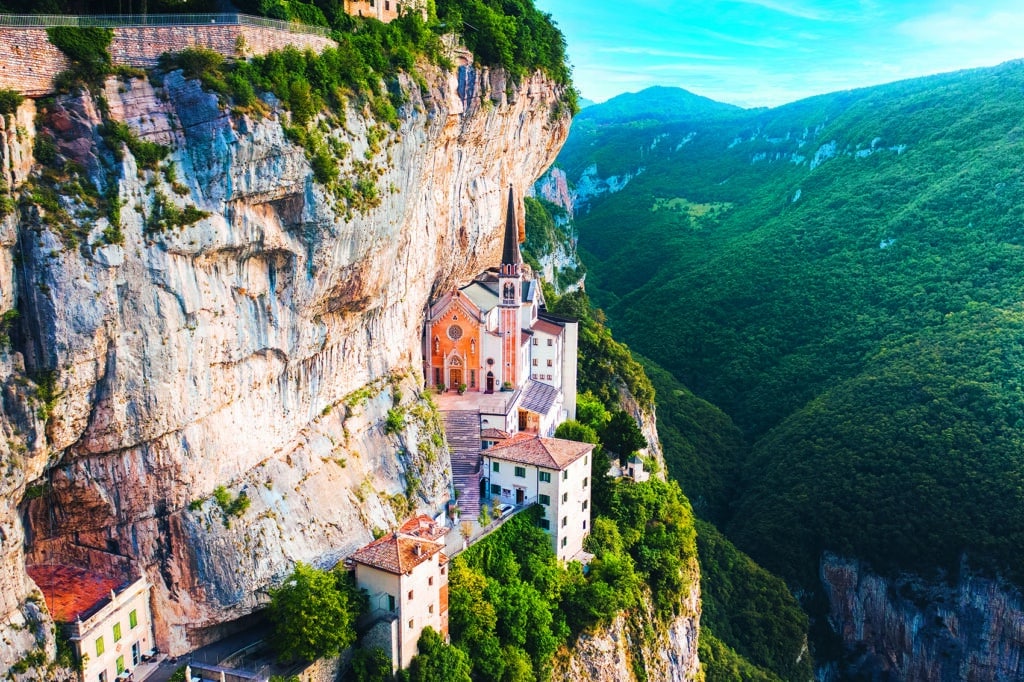 shutterstock 1938378337 klein