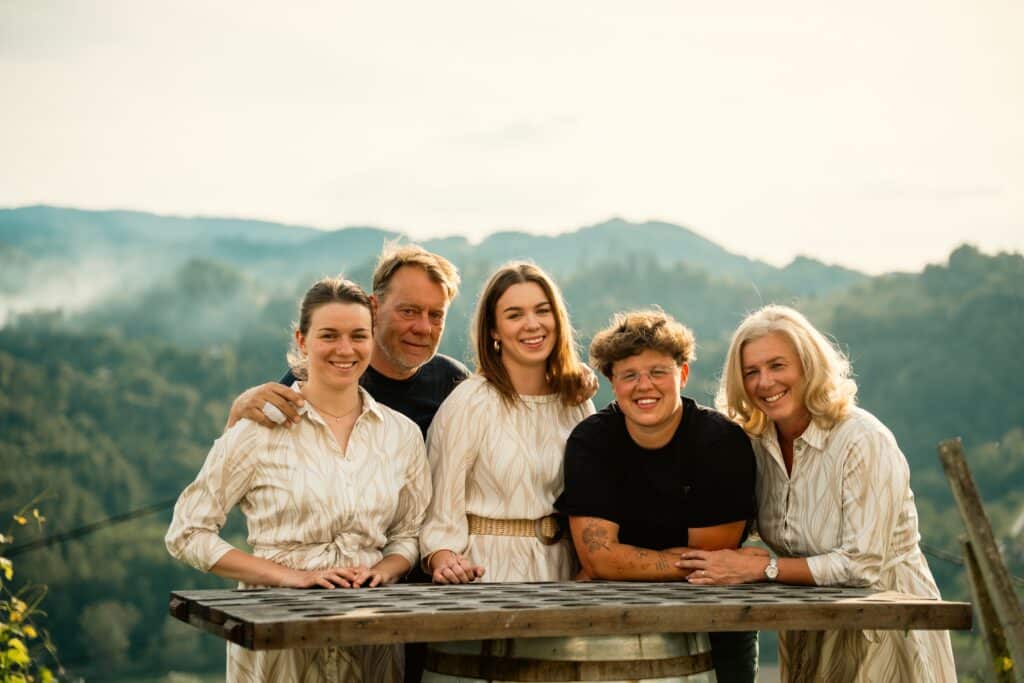 Tradition mit moderner Note 4 Familie Kopse Foto Klemen Golob